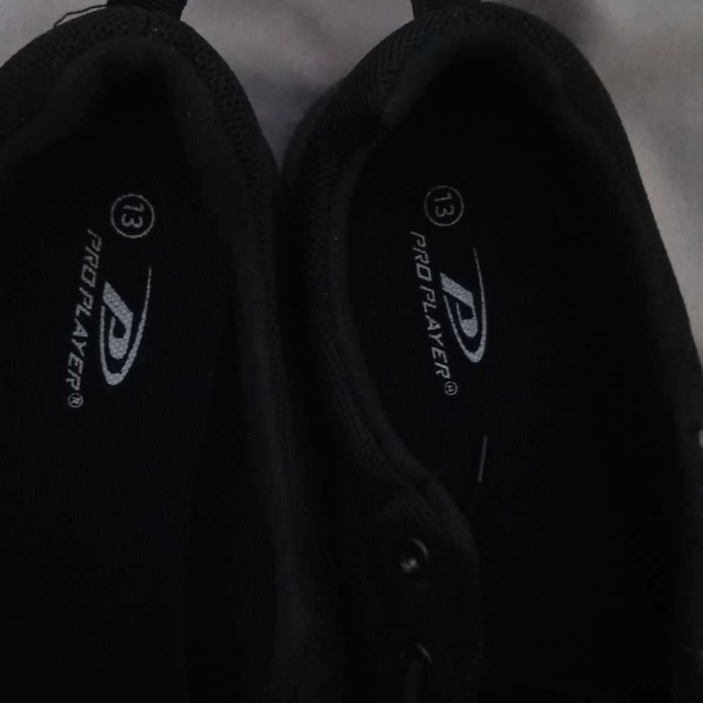 Shoes - Picture 2 of 4